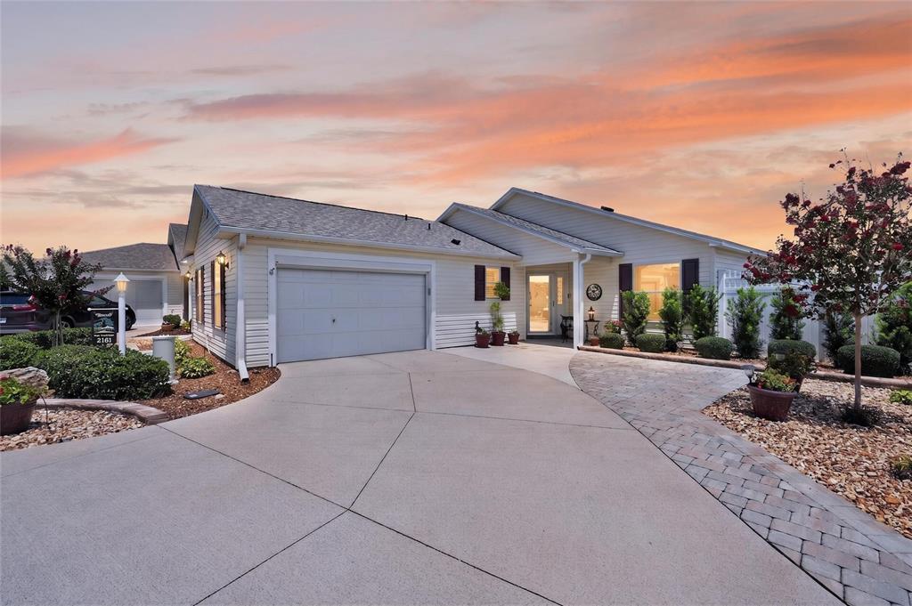2301 CRESTVIEW STREET, THE VILLAGES, FL — photo 3 of 30