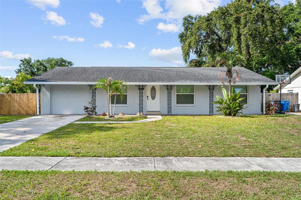 9053 HICKORY CIRCLE
