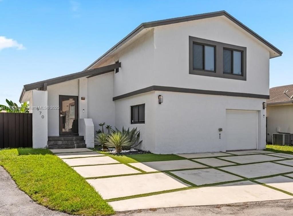 970 NW 106th Ave Cir, Miami FL 33172
