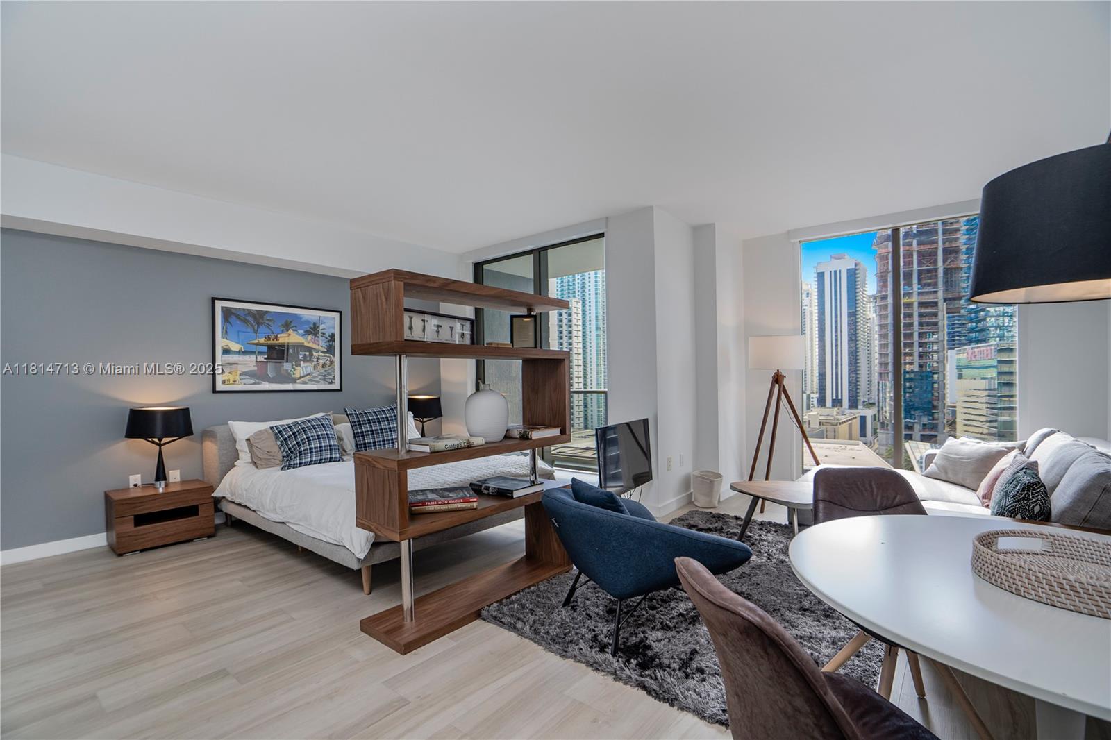 31 SE 6th St # 2205, Miami FL 33131