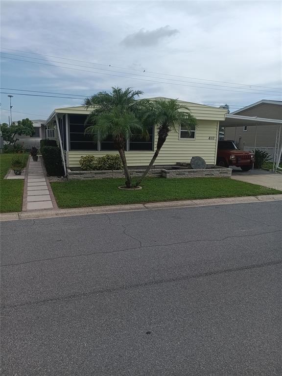 810 49TH AVENUE W, BRADENTON, FL — photo 2 of 30