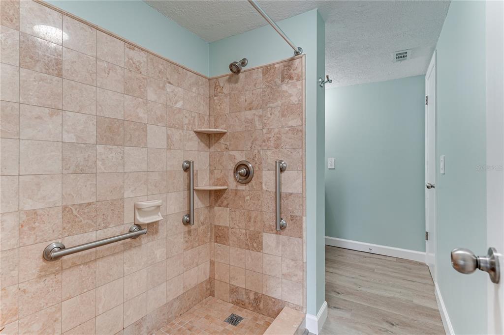 4242 HERON WAY UNIT B323, BRADENTON, FL — photo 4 of 25