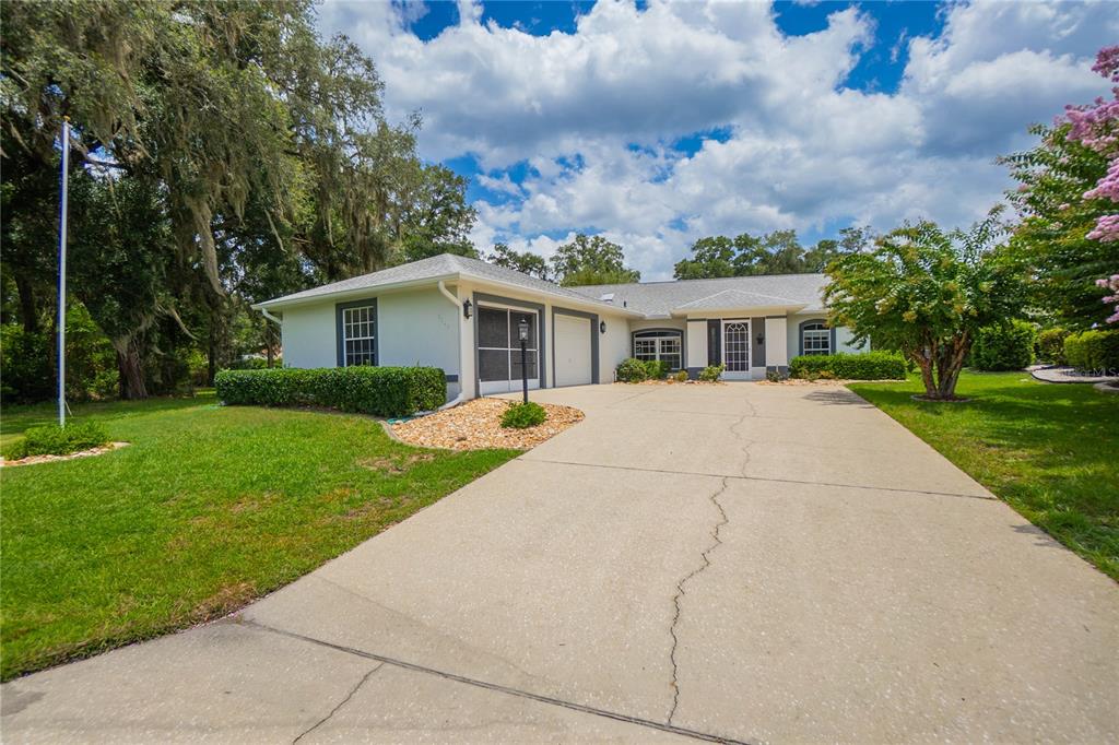 3048 E BALMORAL COURT, HERNANDO, FL — photo 2 of 30