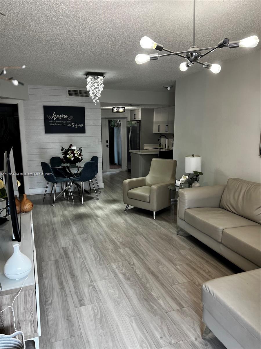 2270 W 74th St # 6, Hialeah FL 33016