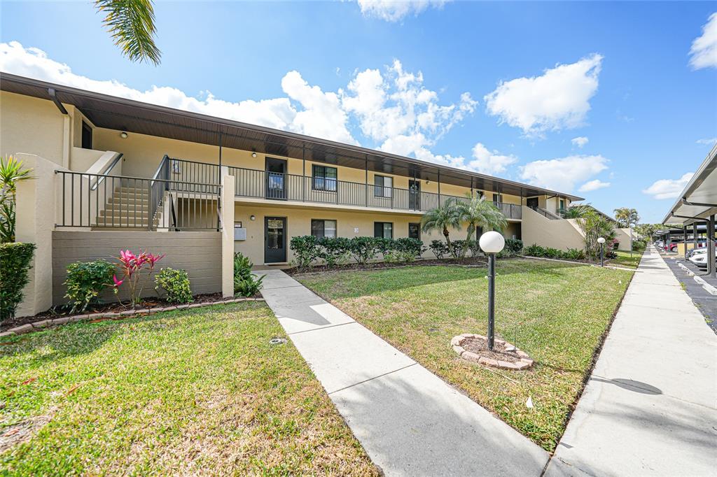 4000 OAKVIEW DRIVE UNIT L2