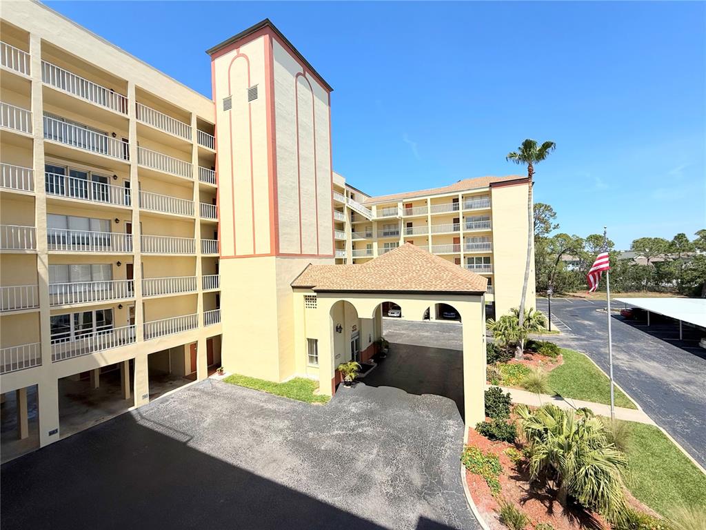 9000 COMMODORE DRIVE UNIT 302, SEMINOLE, FL — photo 2 of 21