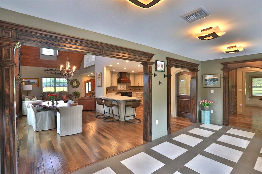 19431 NE 17TH PLACE, WILLISTON, FL — photo 4 of 30