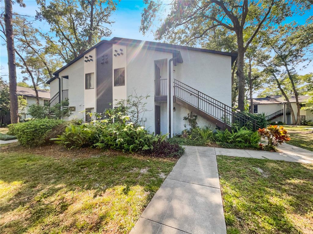 196 RIVERBEND DRIVE UNIT 103