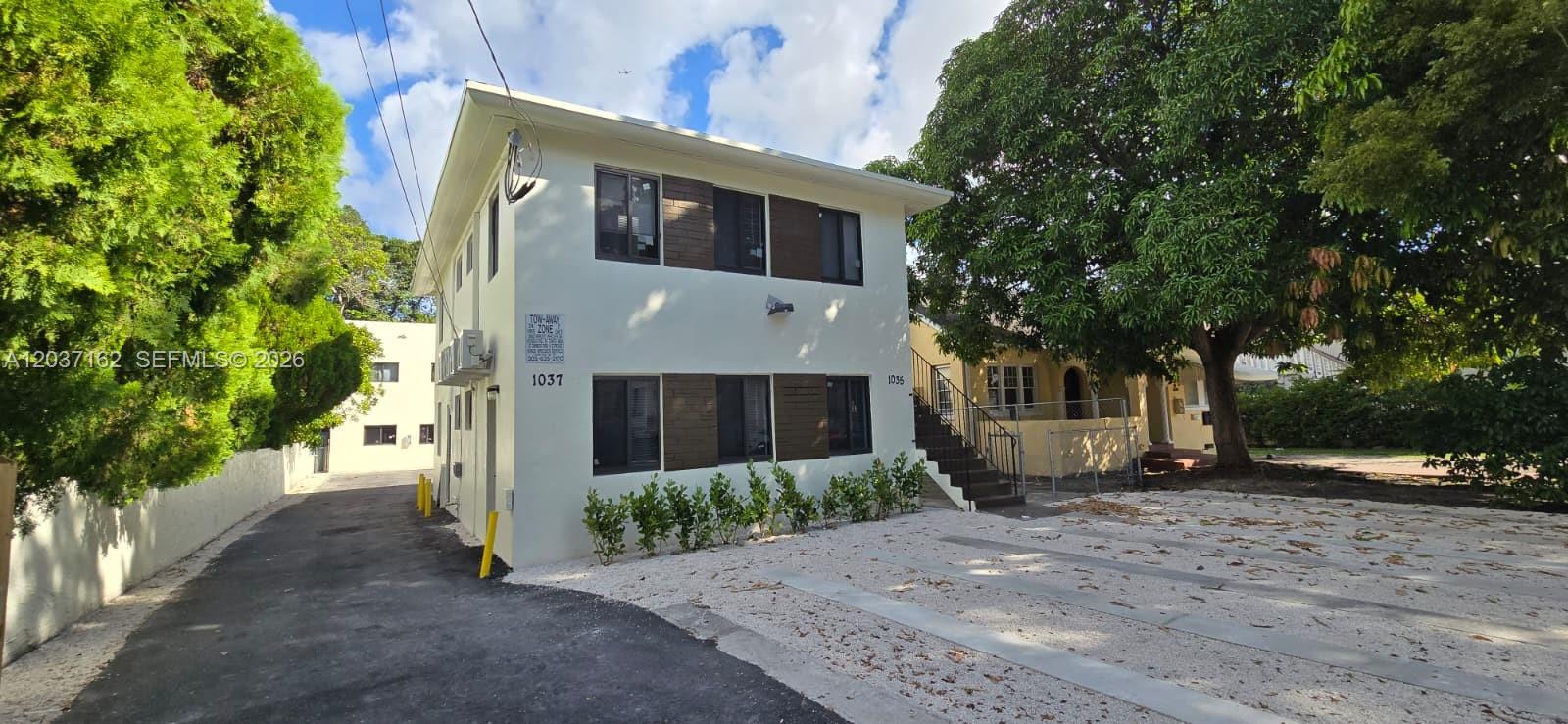 1035 SW 4th St # 4, Miami FL 33130