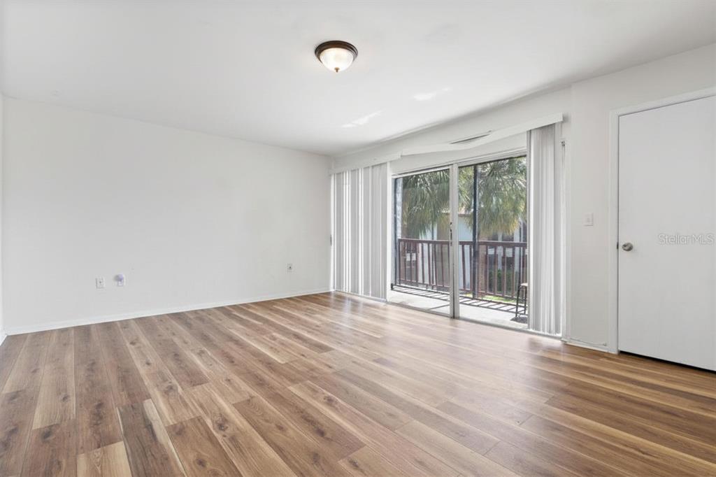 3840 N LAKE DRIVE UNIT 125