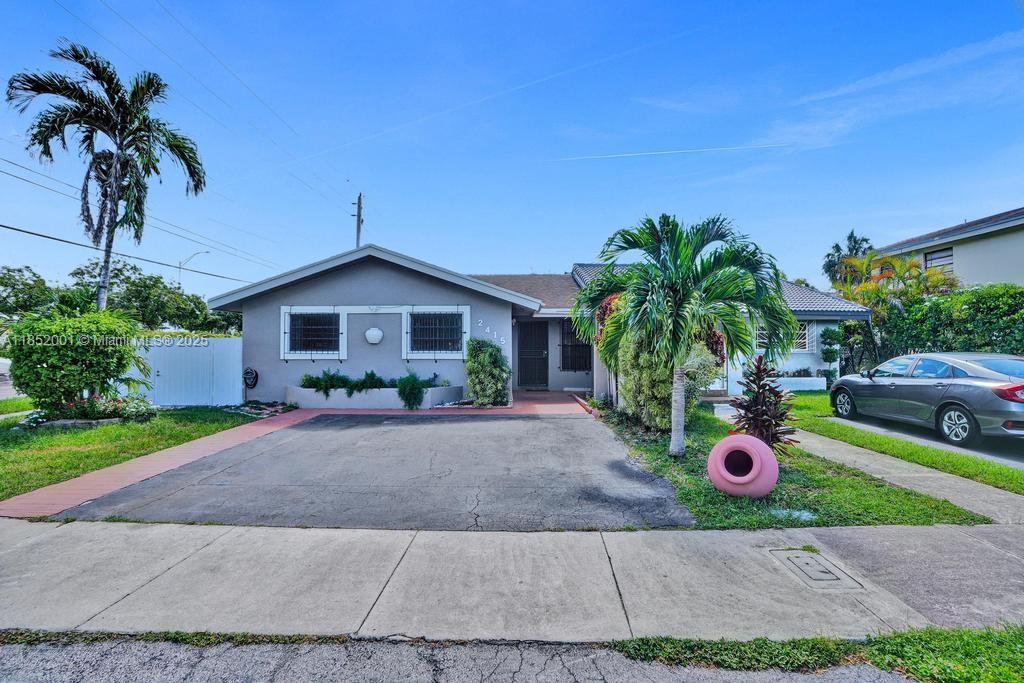 2415 SW 99th Pl, Miami FL 33165