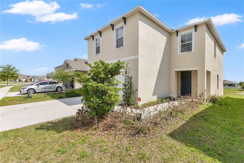 167 EAGLEVIEW LOOP, DAVENPORT, FL — photo 2 of 30