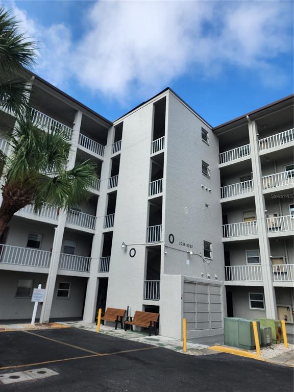 3064 LAKE BAYSHORE DRIVE UNIT 115