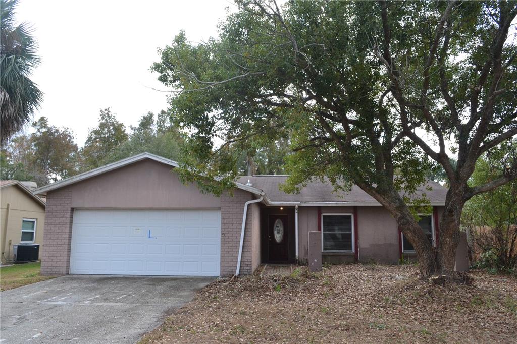 4914 OAKSHIRE DRIVE