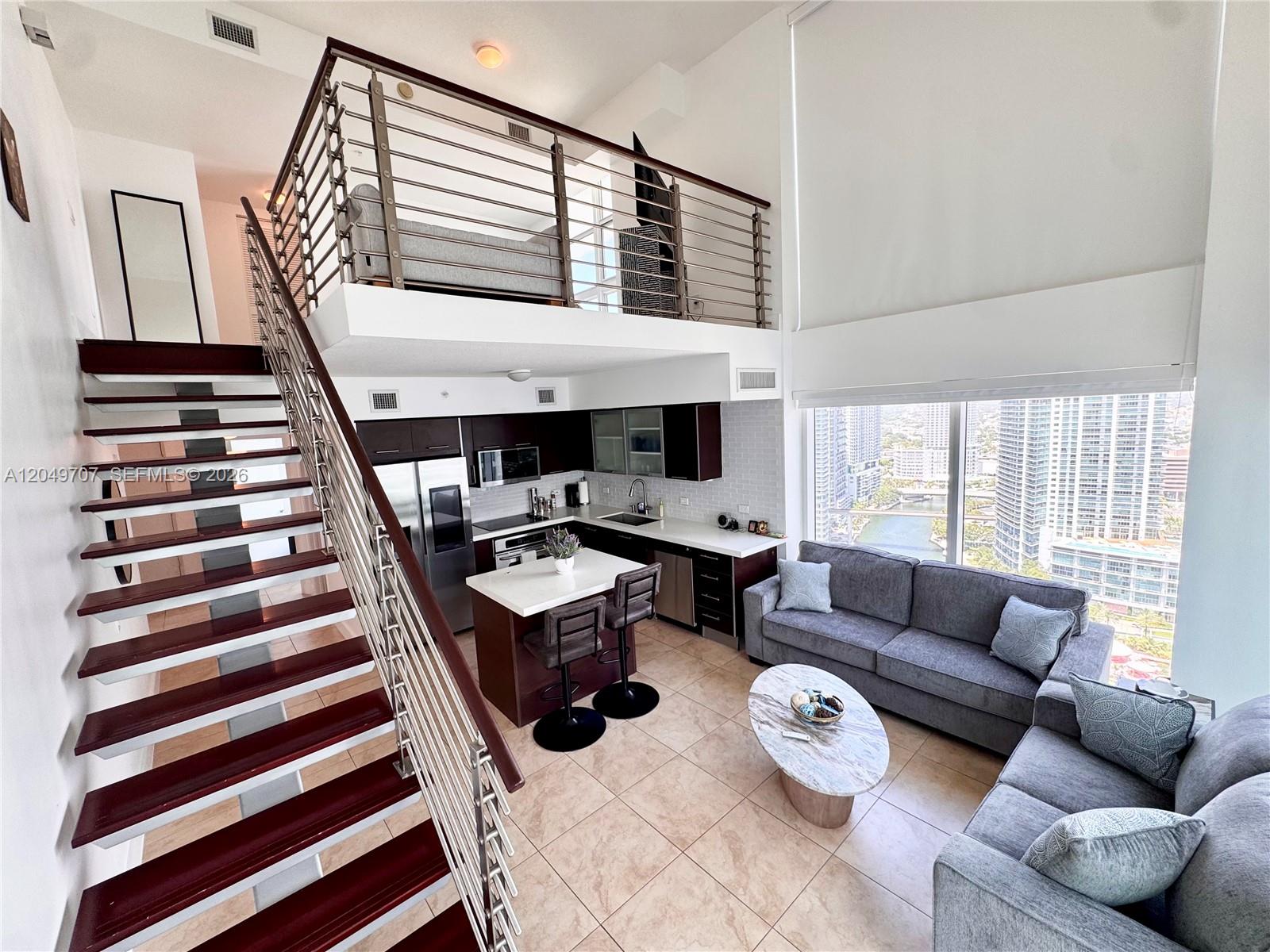 41 SE 5th St # 1917, Miami FL 33131