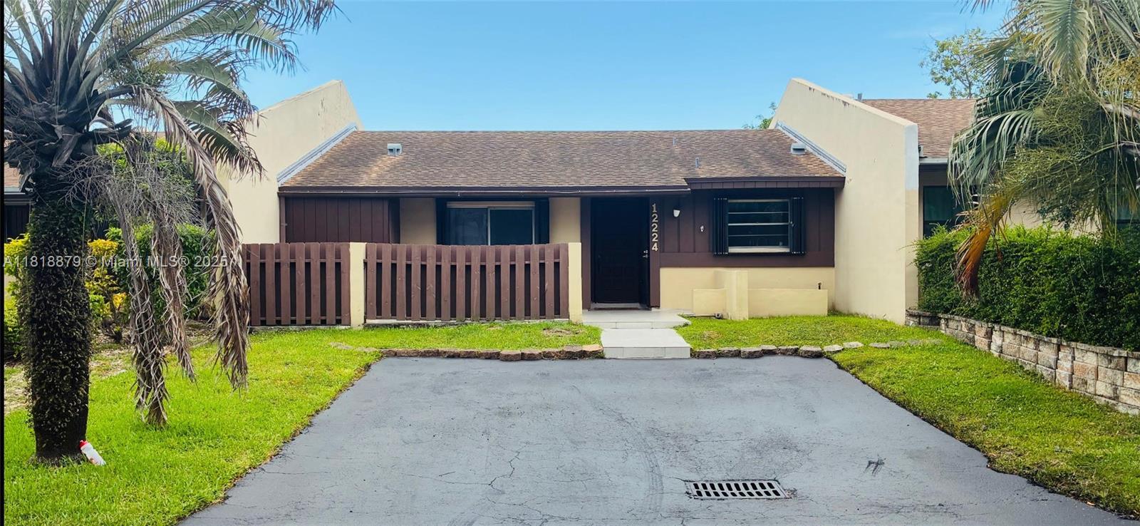 12224 SW 118th Ln, Miami FL 33186