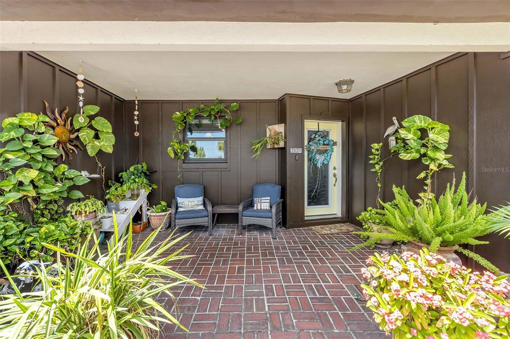 201 S VENETIAN WAY, PORT ORANGE, FL — photo 4 of 30