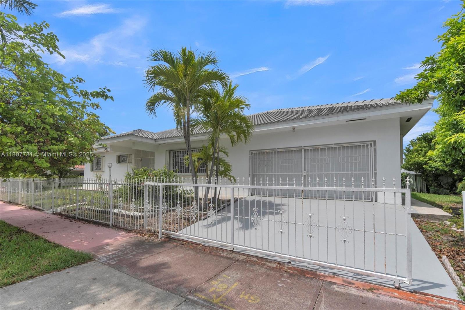1500 71st St, Miami Beach FL 33141