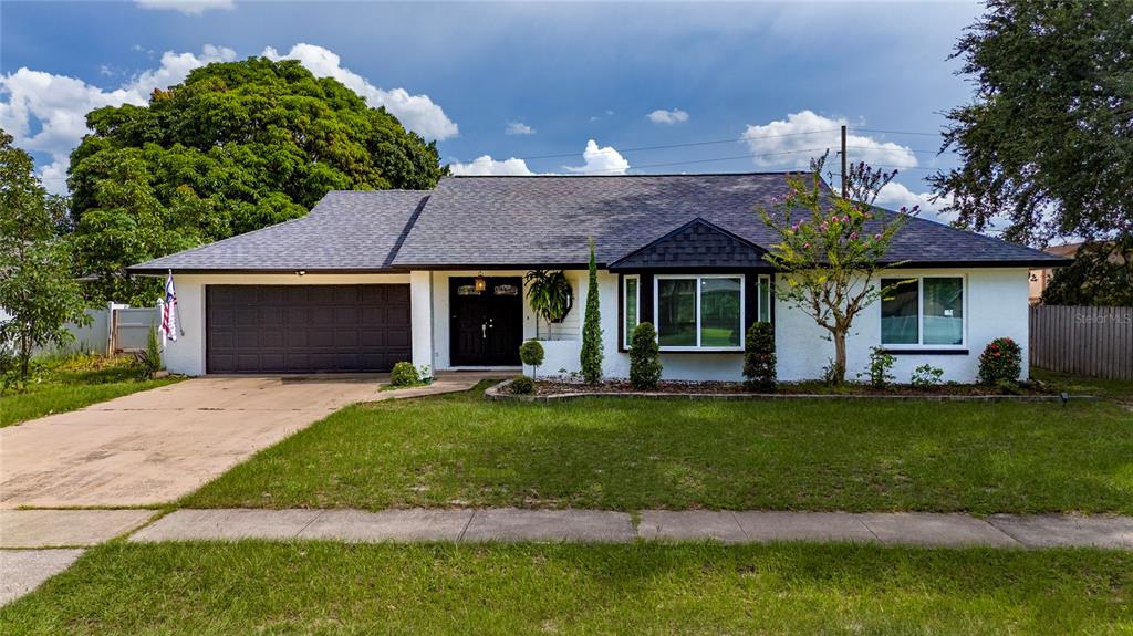 8442 CEDAR COVE DRIVE