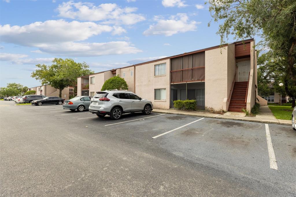 2554 LAKEWAY BRANCH DRIVE UNIT 3001