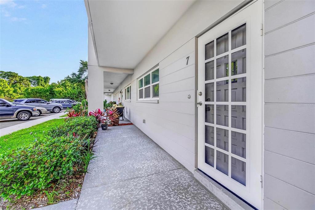 2295 AMERICUS BOULEVARD E UNIT 7, CLEARWATER, FL — photo 3 of 30