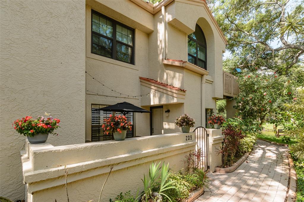 209 LOS PRADOS DRIVE UNIT 1313