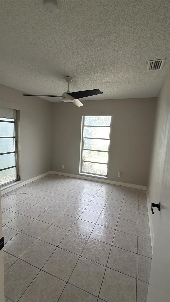 47 SE 13th Street # 2, Dania Beach FL 33004