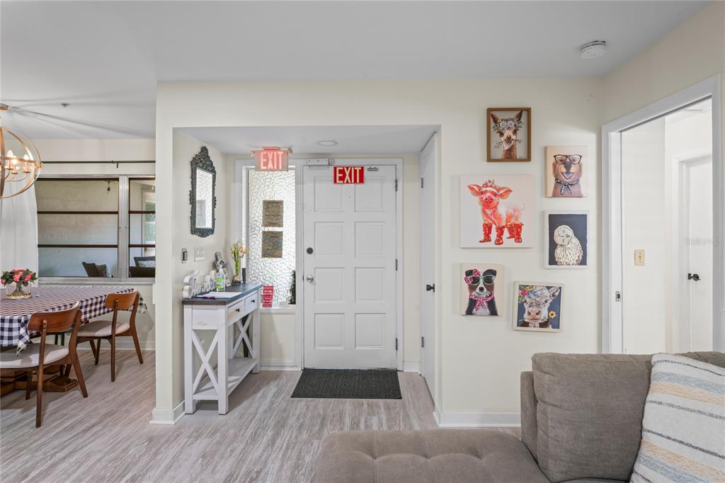 1782 COCONUT DRIVE, VENICE, FL — photo 4 of 30