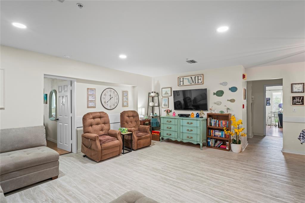1782 COCONUT DRIVE, VENICE, FL — photo 5 of 30