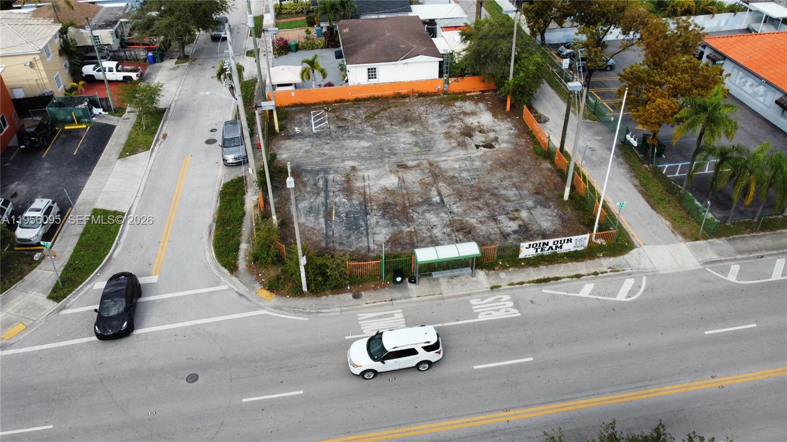 705 NW 18th Pl, Miami FL 33125