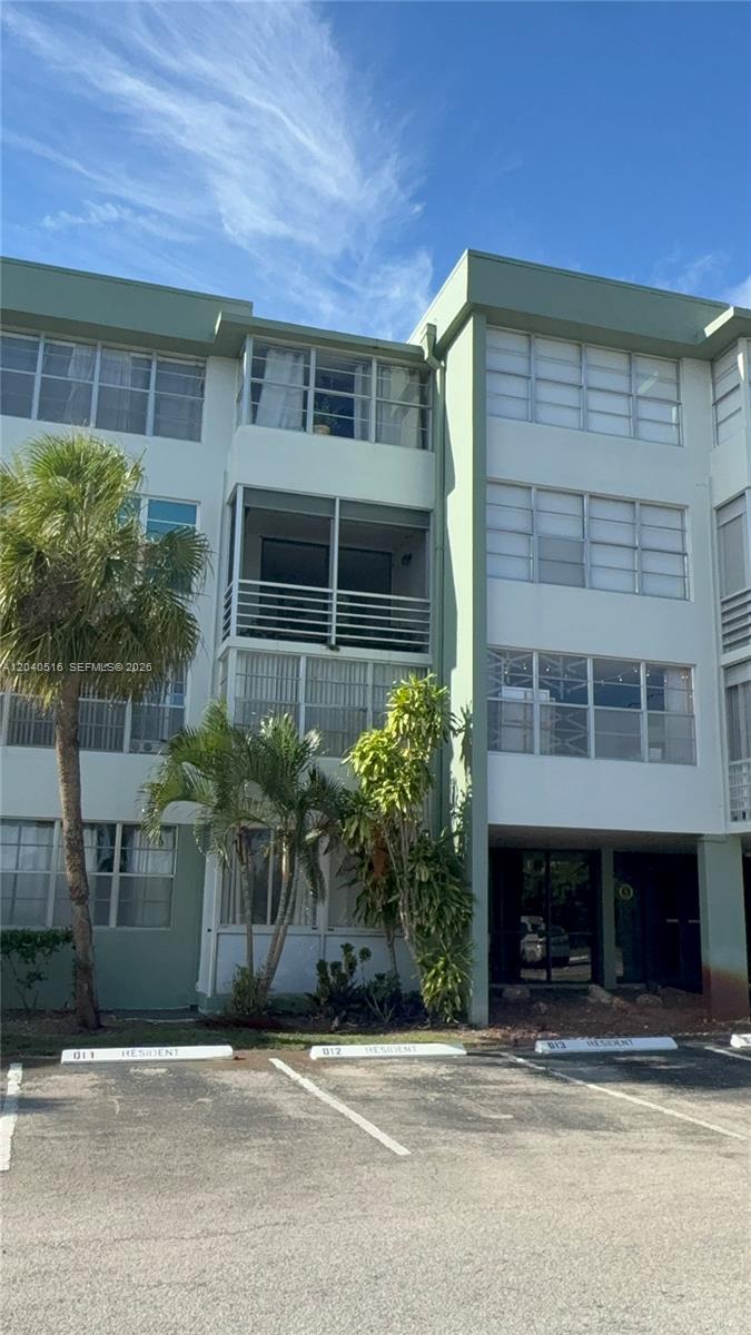 2741 Taft St # 211, Hollywood FL 33020