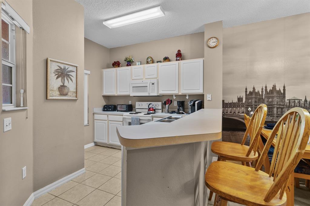 8454 CRYSTAL COVE LOOP, KISSIMMEE, FL — photo 5 of 30