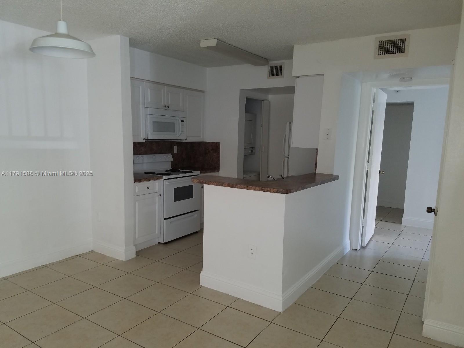 15231 SW 80th St # 209, Miami FL 33193