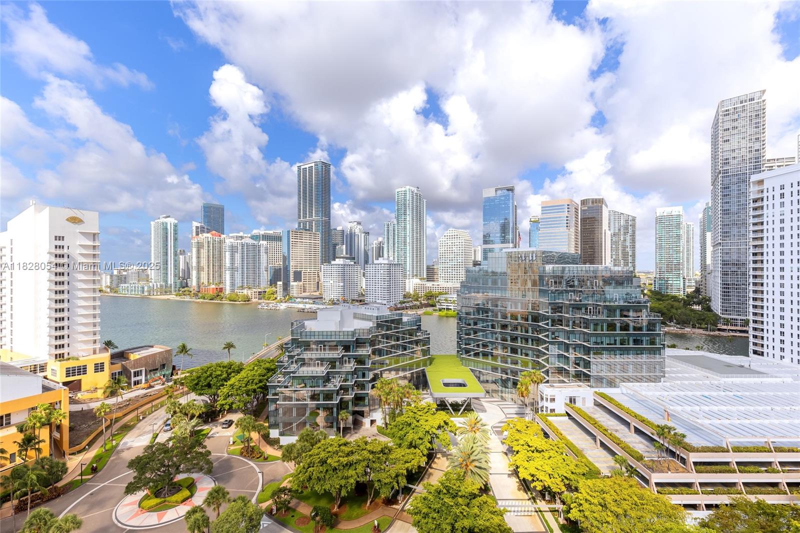 520 Brickell Key Dr # A1817, Miami FL 33131