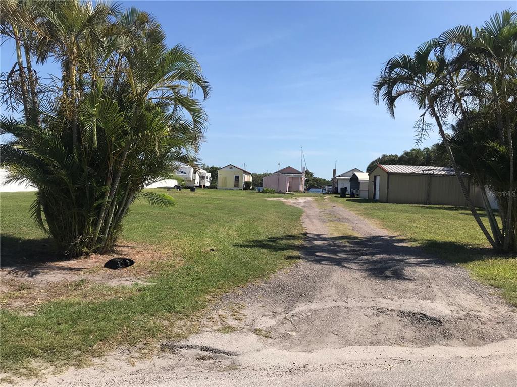 3306 W SHELL POINT ROAD, RUSKIN, FL — photo 3 of 10
