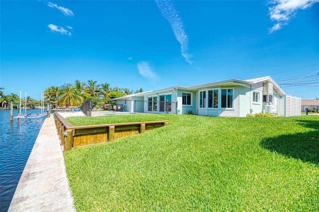 5577 CONTENTO DRIVE, SARASOTA, FL — photo 3 of 30