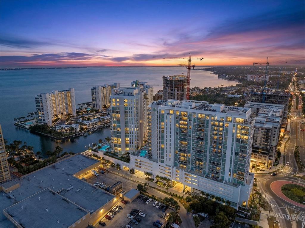 301 QUAY COMMONS UNIT 1807