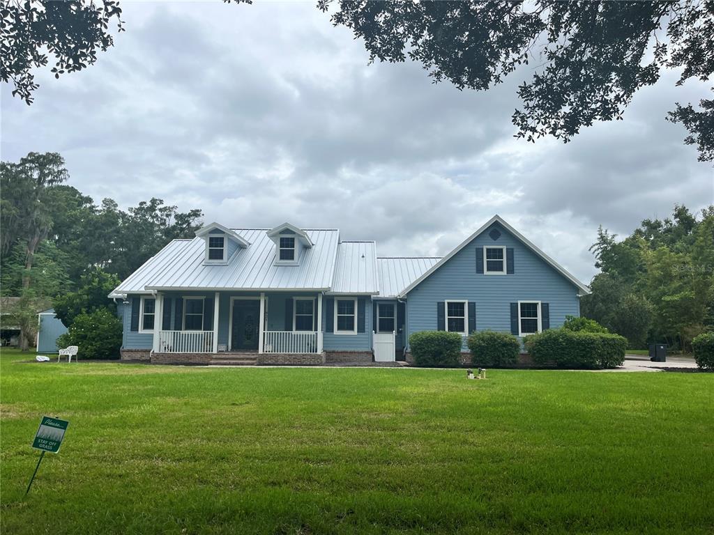 921 LAKE CHARLES CIRCLE