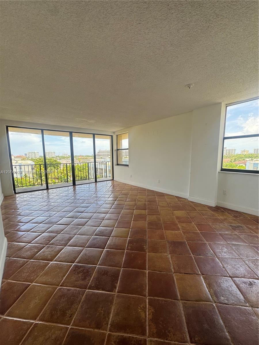 1470 NE 123rd St # A701, North Miami FL 33161