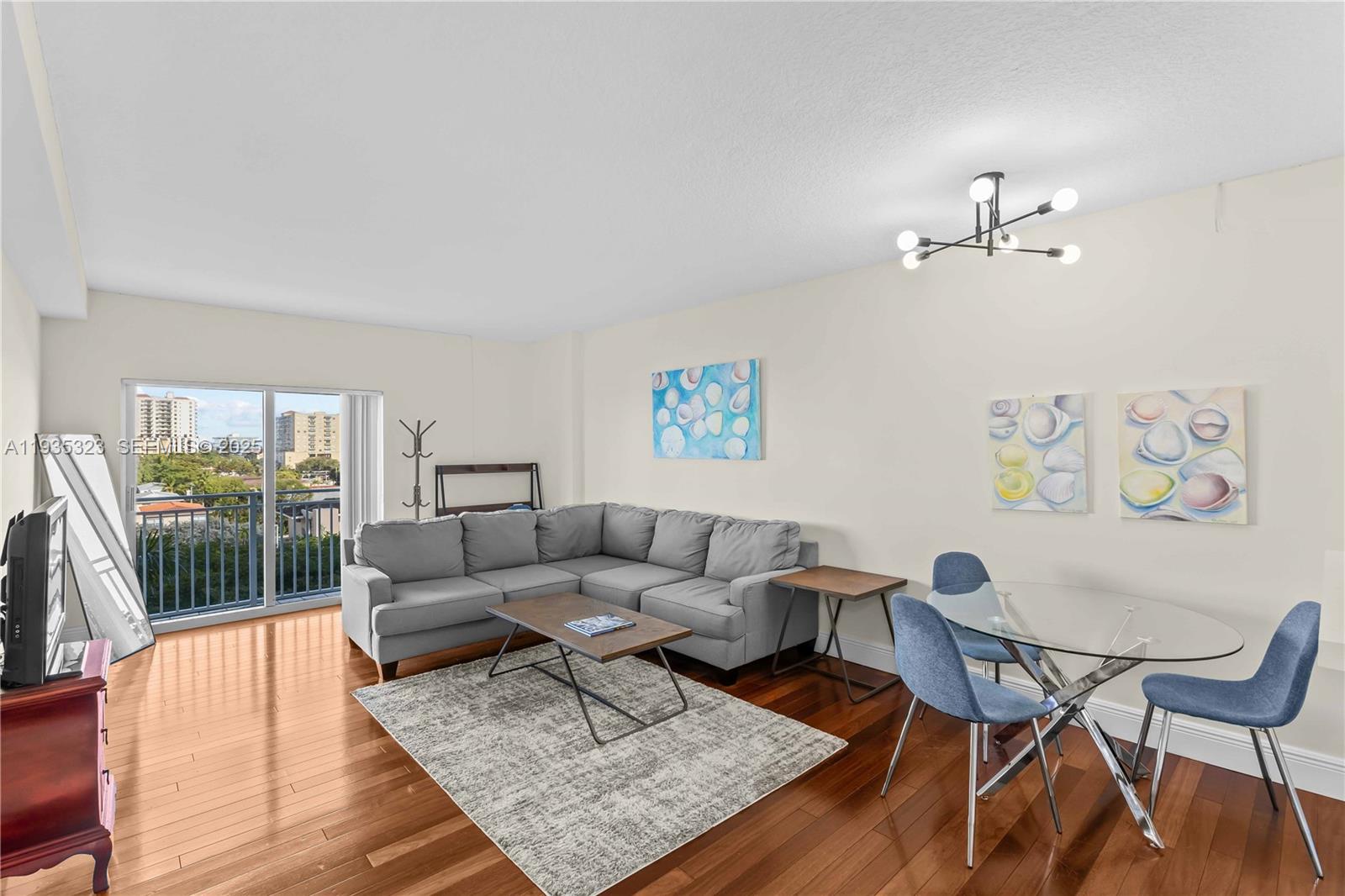 50 Menores Ave # 522, Coral Gables FL 33134