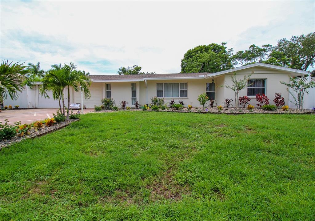 2232 PINE TERRACE, SARASOTA, FL — photo 2 of 30