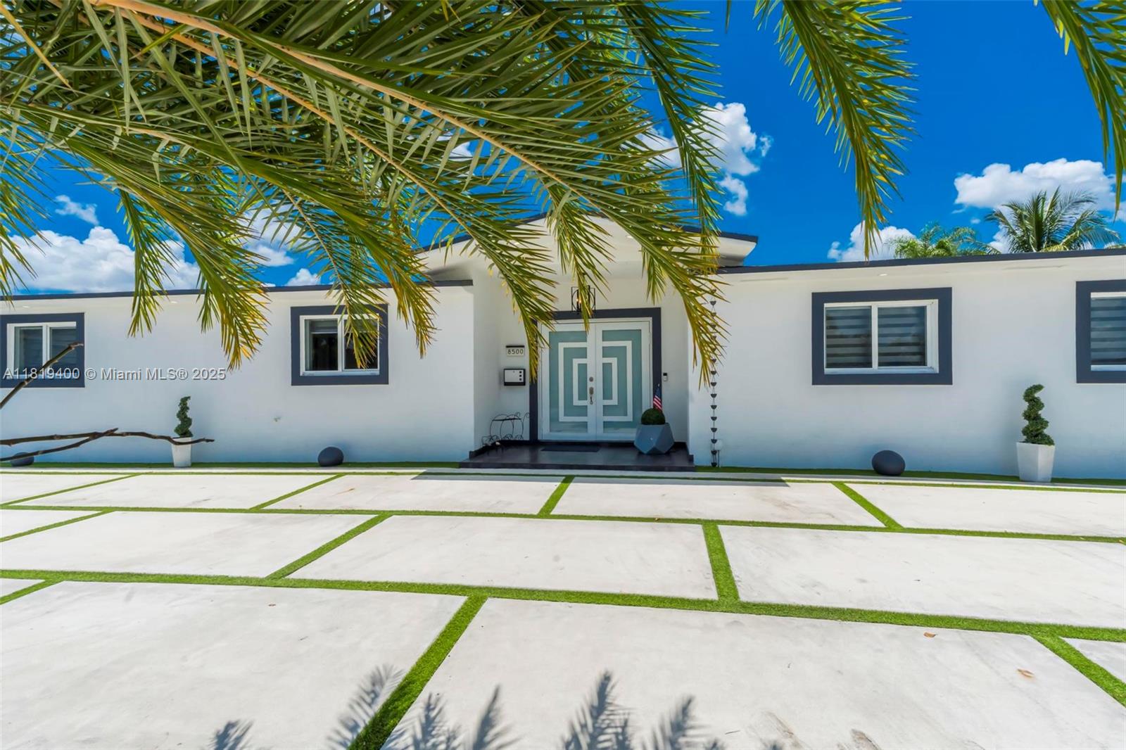 8500 NW 174th St, Hialeah FL 33015