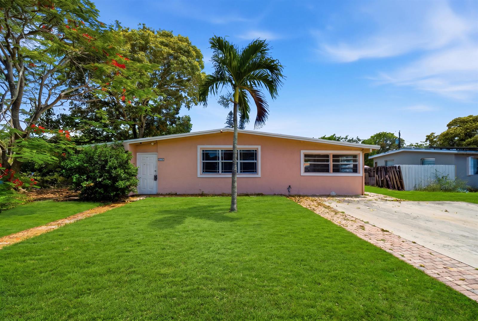 272 NE 42nd Court, Deerfield Beach FL 33064