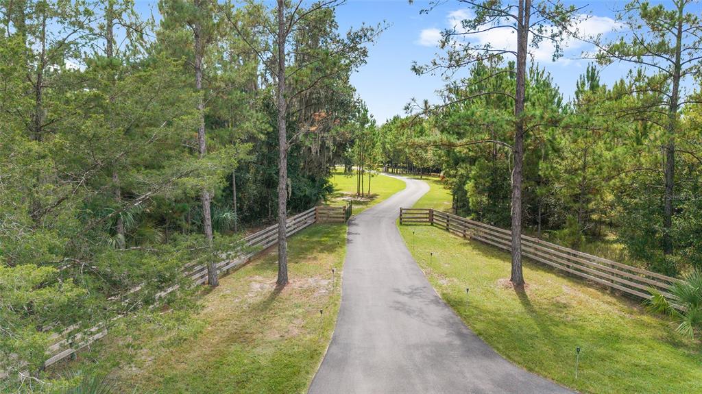 15600 NW 185TH STREET, WILLISTON, FL — photo 3 of 30