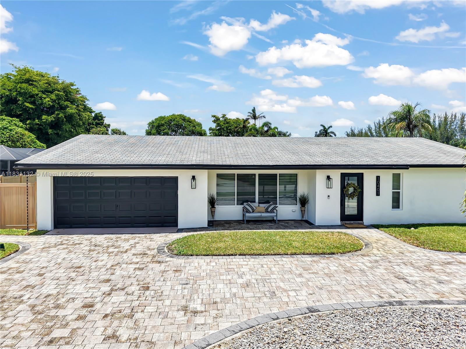 10401 NW 21st St, Pembroke Pines FL 33026