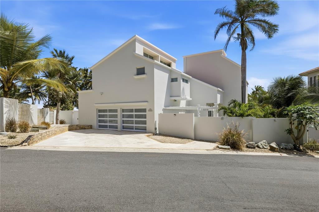 32 SHELL CASTLE, HUMACAO, PR — photo 2 of 28