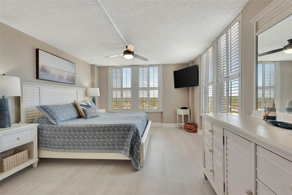 1575 OCEAN SHORE BOULEVARD UNIT J010, ORMOND BEACH, FL — photo 5 of 30
