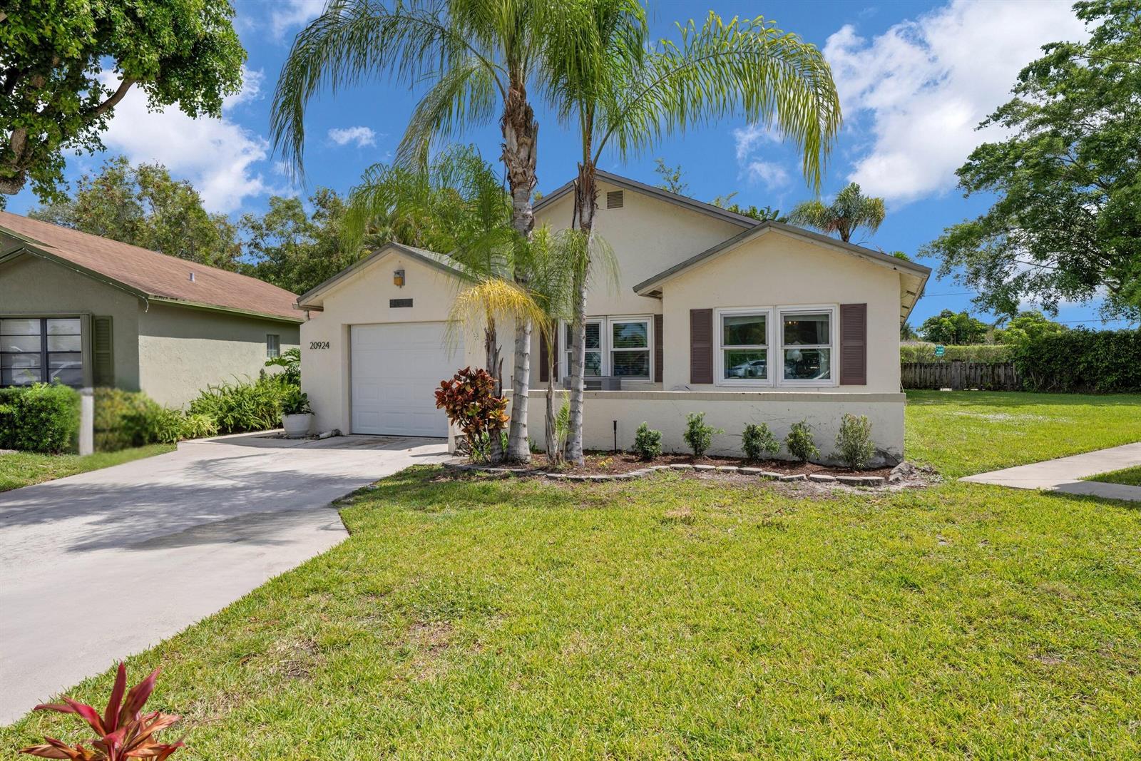 20924 N Springs Terrace, Boca Raton FL 33428
