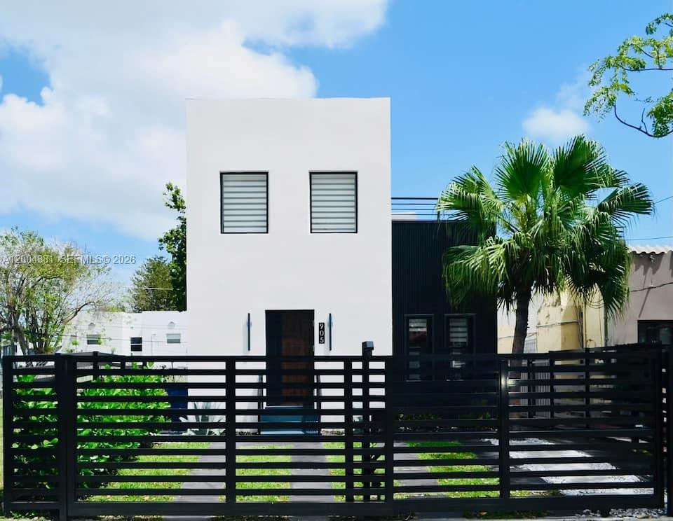 905 SW 13th Ct # 905, Miami FL 33135