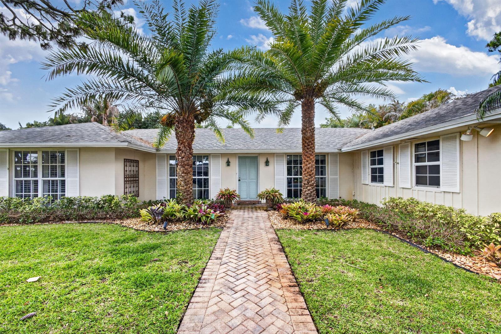 291 Country Club Drive, Tequesta FL 33469